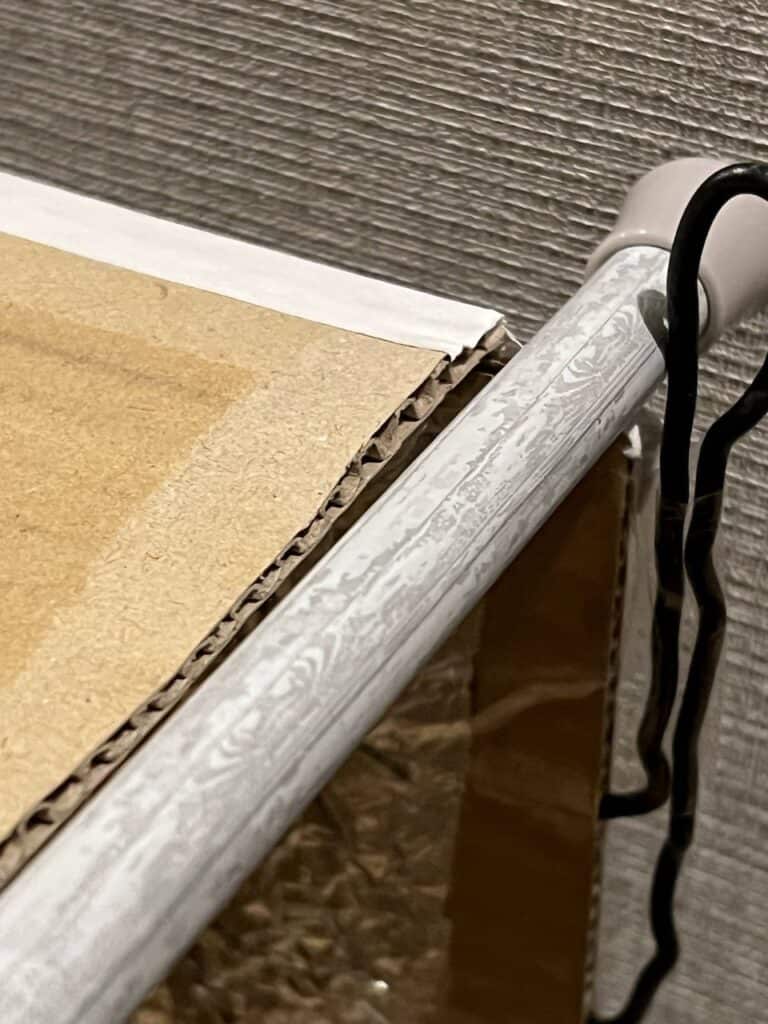 自作撮影ブース 背景シート取付状態