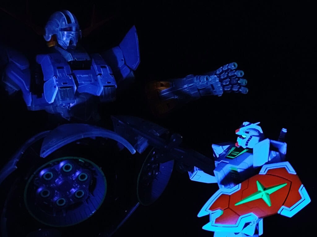 EG ガンダム & RG ジオング ブラックライト3